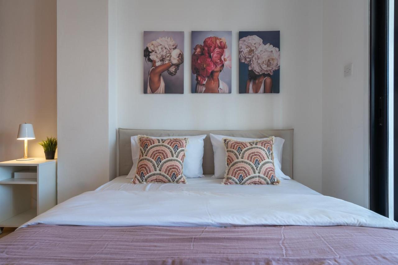 Polyn 1- Bedroom Apartment In Larnaca Dış mekan fotoğraf